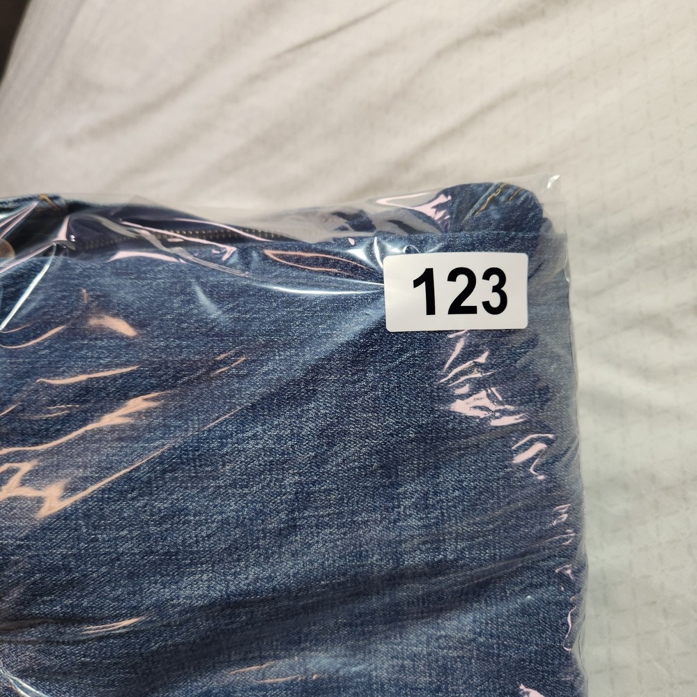LEVI'S 505 REGULAR FIT STRAIGHT DENIM BLUE JEANS MENS SIZE 38X32 - Picture 9 of 9
